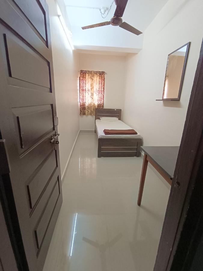 Shri Vasant Lodge Hubli Exterior photo